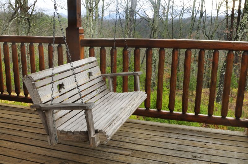 Porch Swing Installation Costs — Cost of Porch Swing Installation